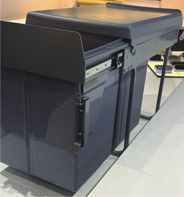 Waste Bin Pull Out thumbnail 2